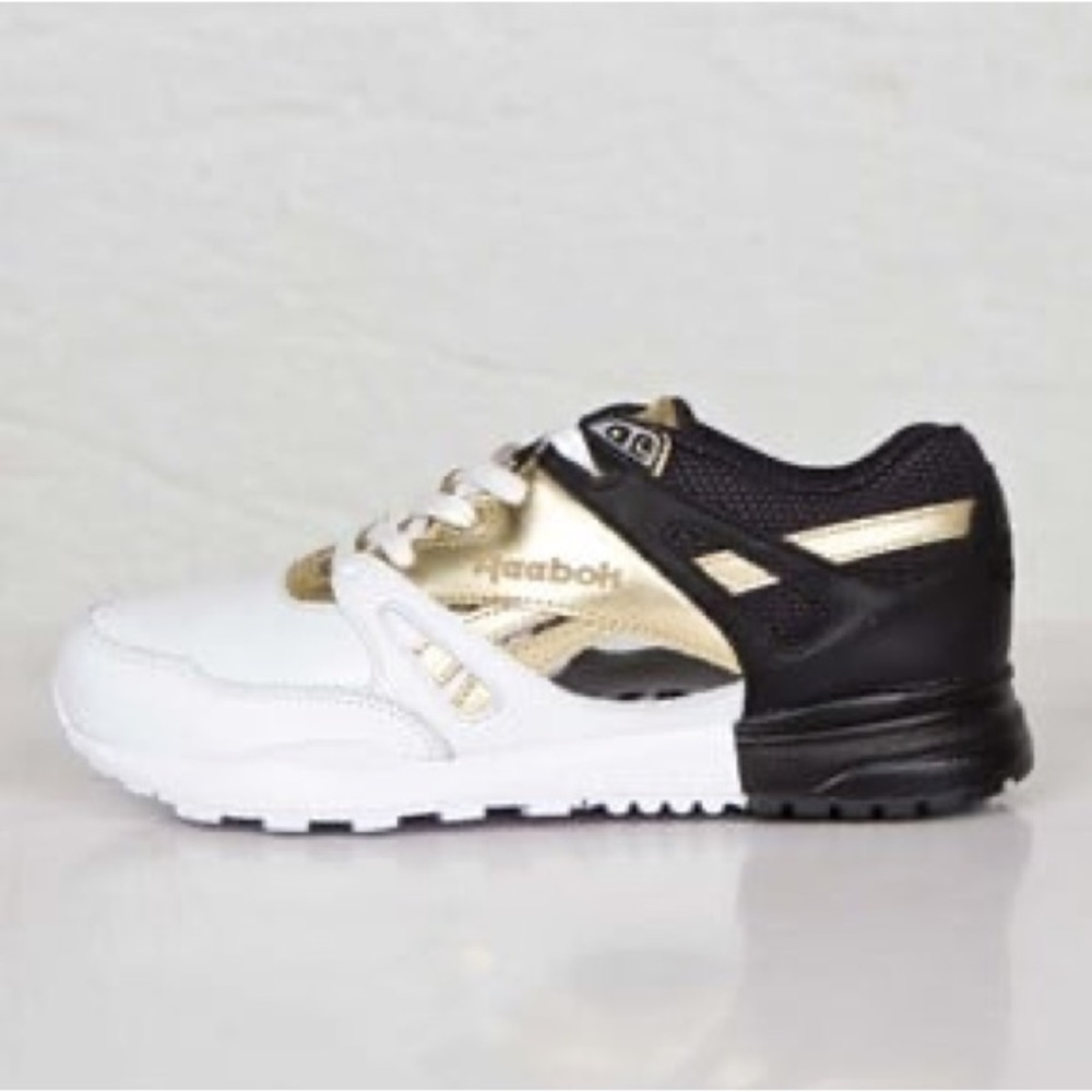 Reebok Ventilator Antonia White Black Gold sneakers size 7